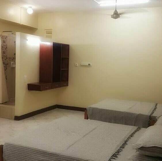Семейный Номер, Marigold Guest House