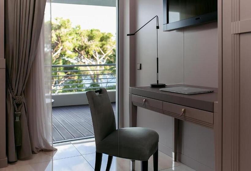 جناح بريميوم مطل علي البحر, Alàbriga Hotel Gl