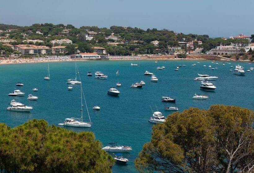 جناح دور أخير, Alàbriga Hotel Gl