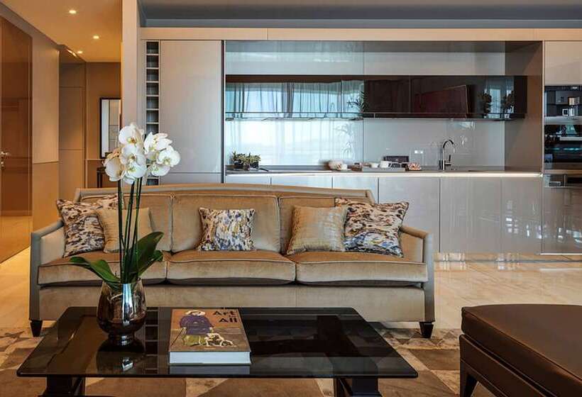 جناح دور أخير, Alàbriga Hotel Gl