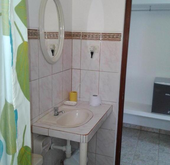 Chambre Standard, La Perla