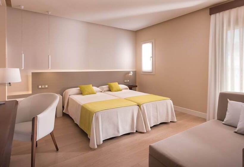 חדר דלוקס לשלושה, Quinta Real Granada