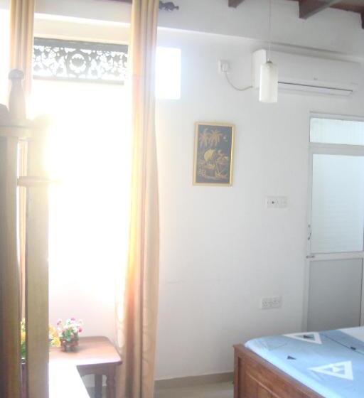 اتاق استاندارد سه نفره, Comfort Inn  Galle Fort