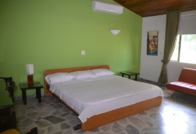 スタンダードルーム, Albatros