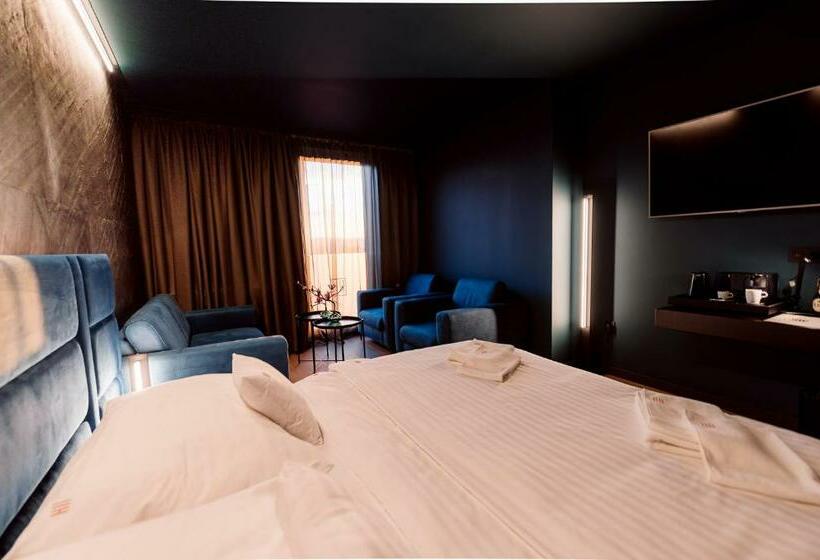 キングサイドベッドのスタンダードワンルーム, Boutique Hotel11 With Rooftop Spa