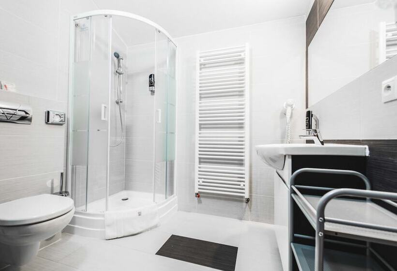 エコノミールーム, Boutique Hotel11 With Rooftop Spa