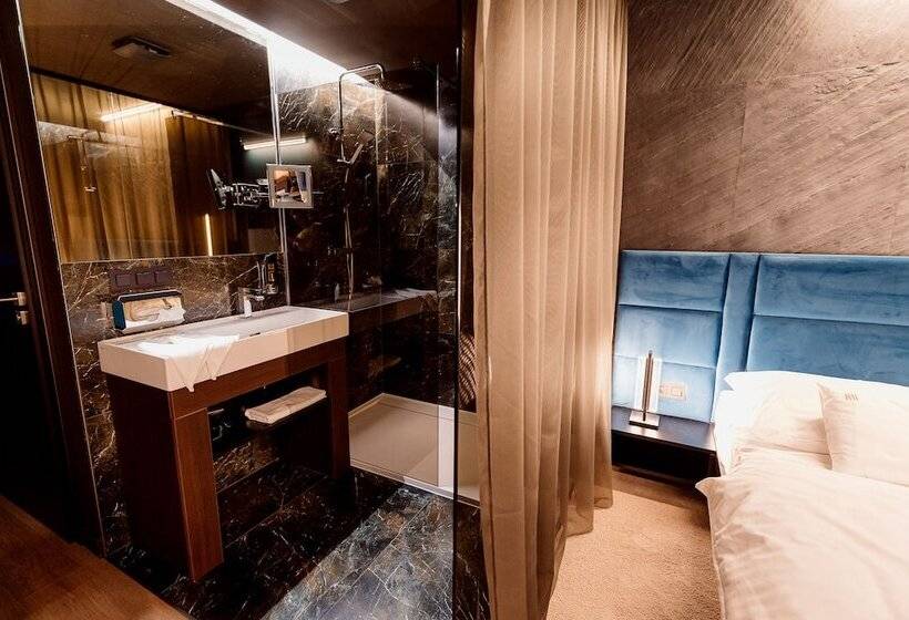 デラックスルーム, Boutique Hotel11 With Rooftop Spa