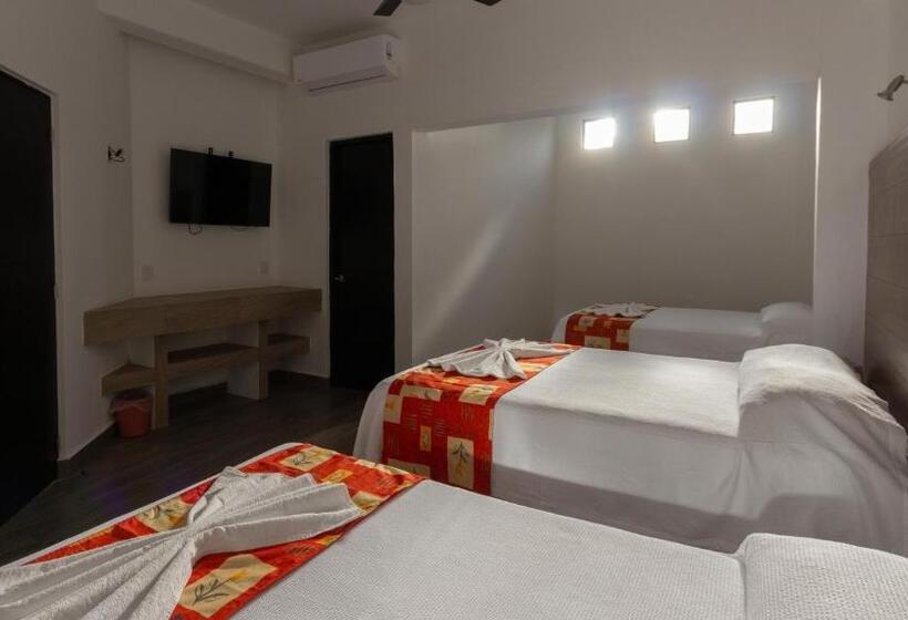 غرفة قياسية ثلاثية, Galería Del ángel