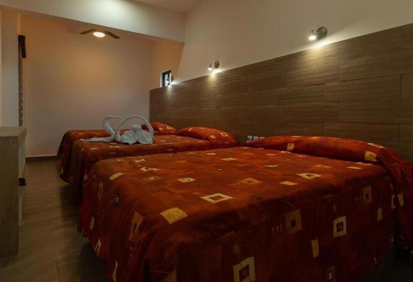 غرفة قياسية ثلاثية, Galería Del ángel