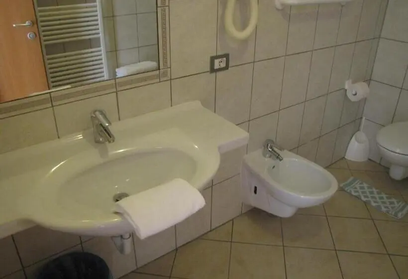 آپارتمان 1 خوابه با چشم‌انداز استخر, Residence Rosemary