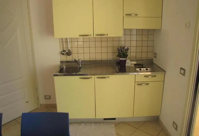 آپارتمان 1 خوابه با چشم‌انداز استخر, Residence Rosemary