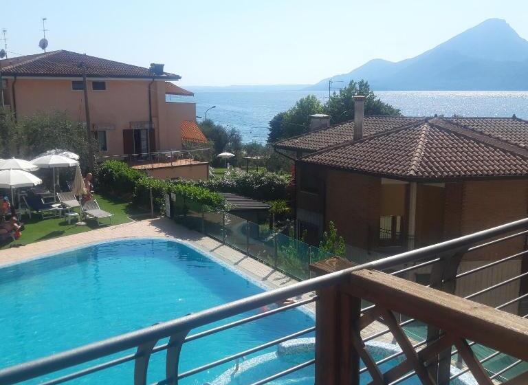 带1个卧室带泳池的公寓, Residence Rosemary