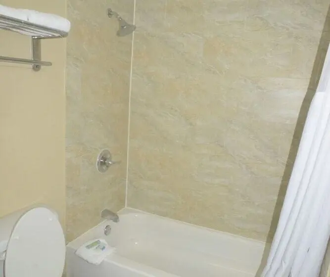 اتاق استاندارد با 2 تخت دوبل, Hometown Inn & Suites
