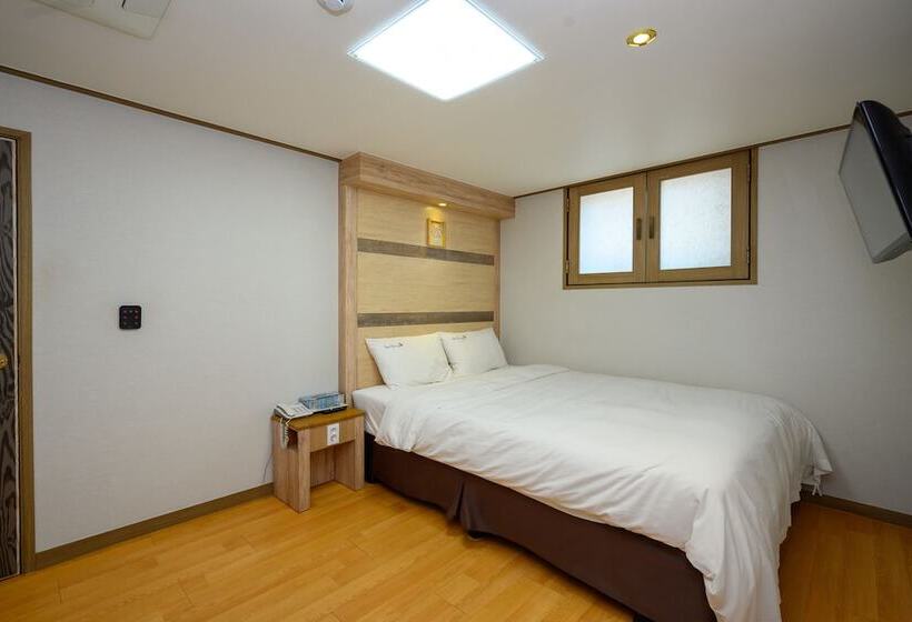 Quarto Deluxe, Daeyoung Hotel Myeongdong