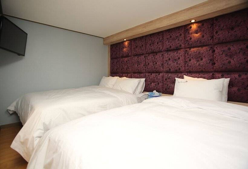 Quarto Triplo Estandar, Daeyoung Hotel Myeongdong