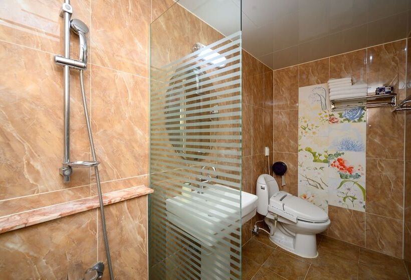 Quarto Triplo Estandar, Daeyoung Hotel Myeongdong