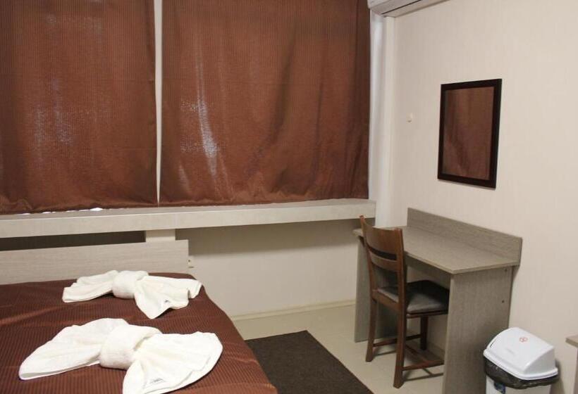 标准间, Hostel Penev