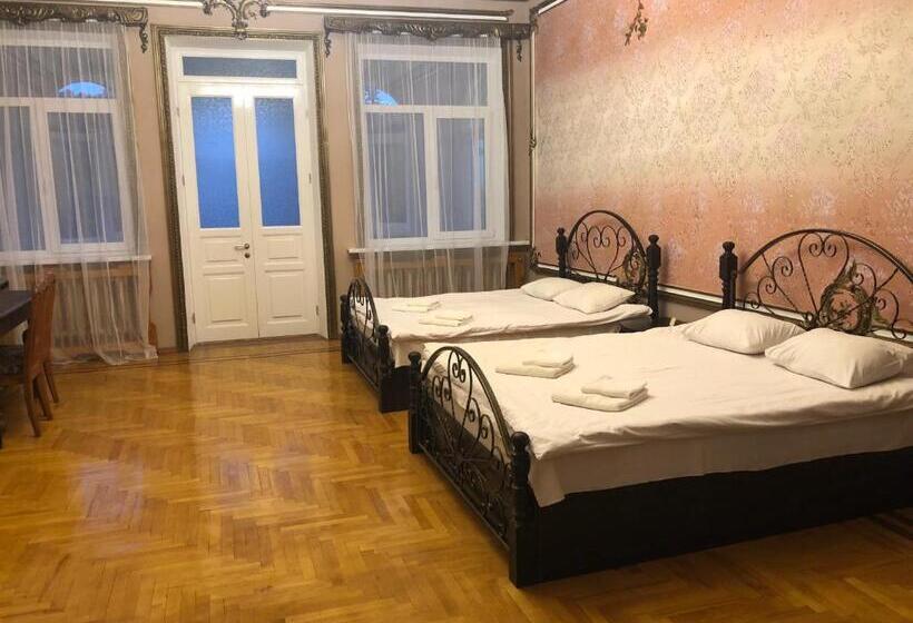 اتاق خانوادگی, приватна садиба фортеця малехів