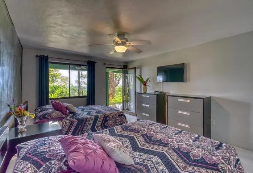 اتاق لوکس, Casa Conley Del Mar