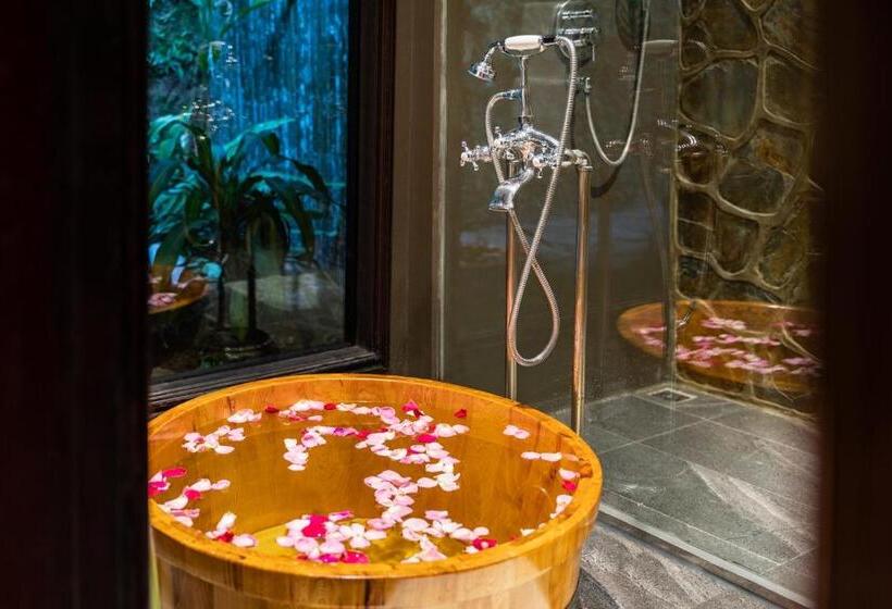 سوییت, Panhou Retreat