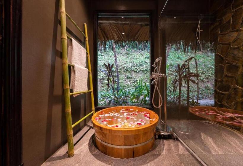 سوییت, Panhou Retreat