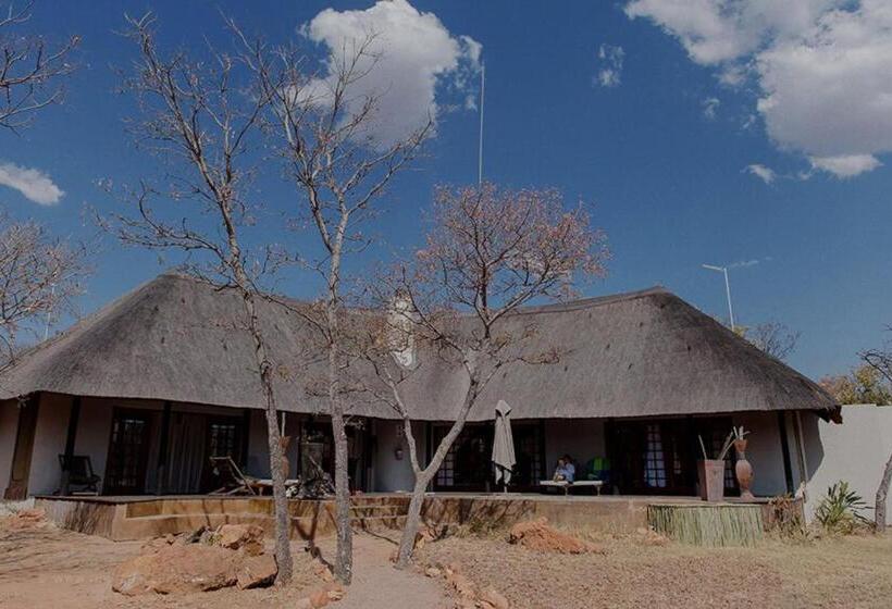 וילה בת 2 חדרי שינה, Monate Game Lodge