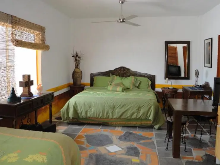 سوییت, Casa Artista