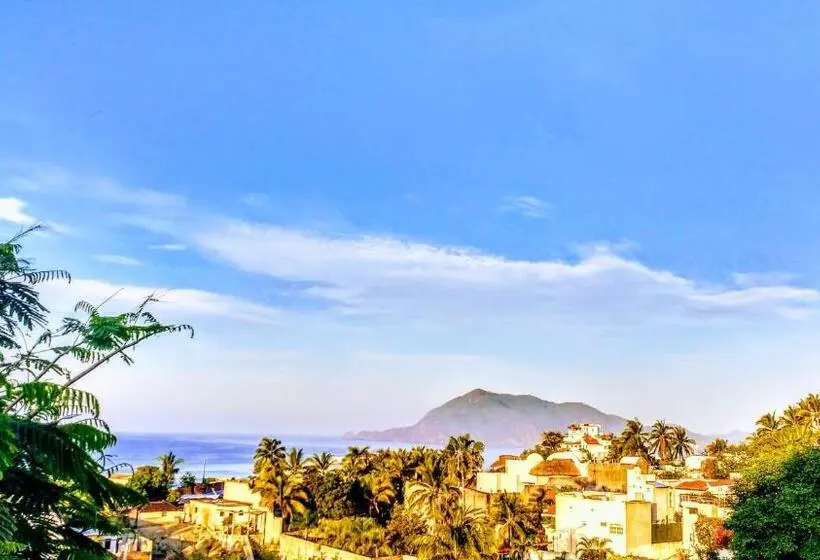 سوئیت با تخت بزرگ, Casa Artista