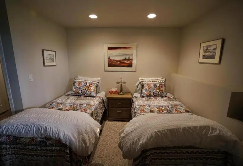 سوئیت 2 خوابه, Deer Ridge B&b