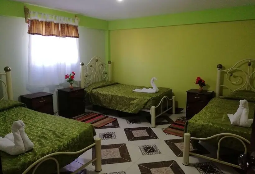 اتاق خانوادگی با سرویس بهداشتی مشترک, Aguilar
