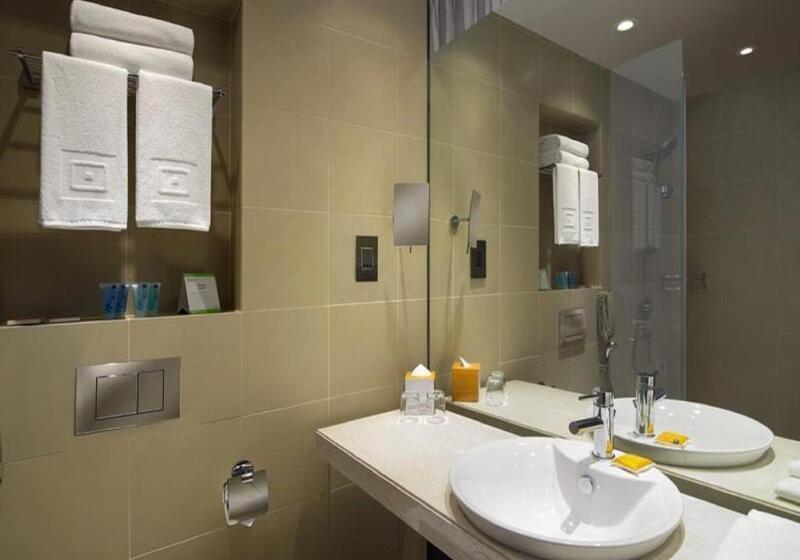 Студия Стандарт, Centro Waha By Rotana