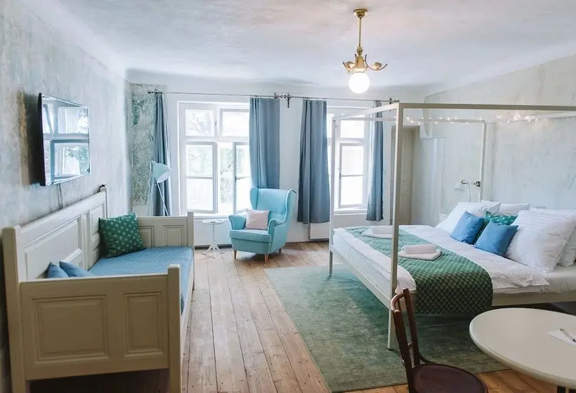 اتاق لوکس سه تخته, Miss Sophie S Olomouc  Boutique