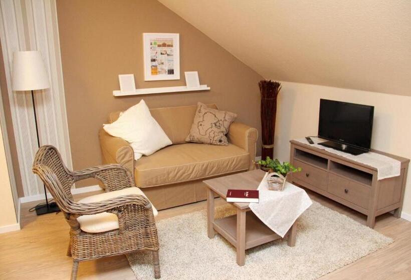 Номер Стандарт, Station L