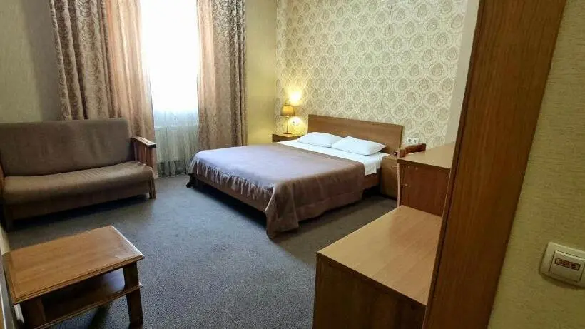 اتاق استاندارد سه نفره, Wellotel Odessa