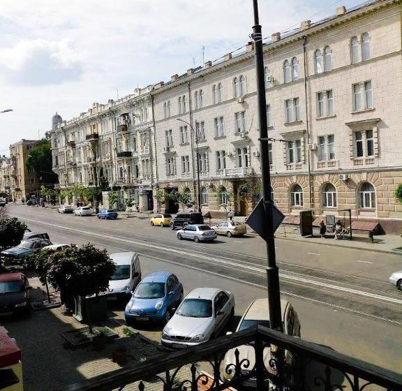 اتاق استاندارد با بالکن, Wellotel Odessa