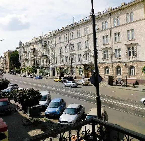 اتاق استاندارد با بالکن, Wellotel Odessa