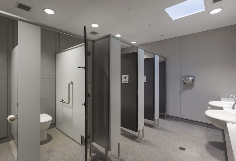 מיטה בחדר משותף, Yha Fremantle Prison