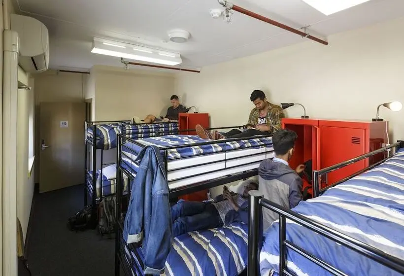 ルームシェアのワンベッド, Yha Fremantle Prison