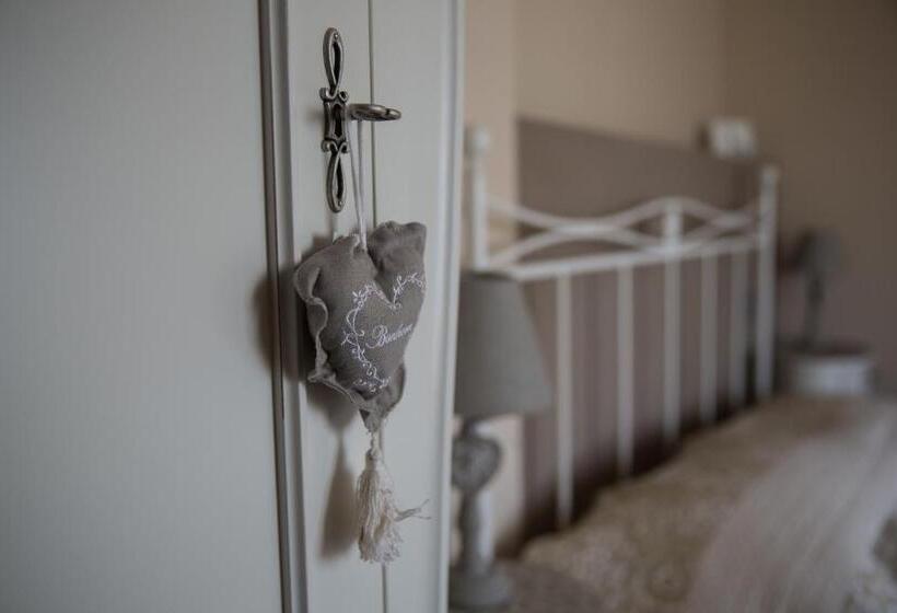 اتاق لوکس, Antica Dimora Stucky