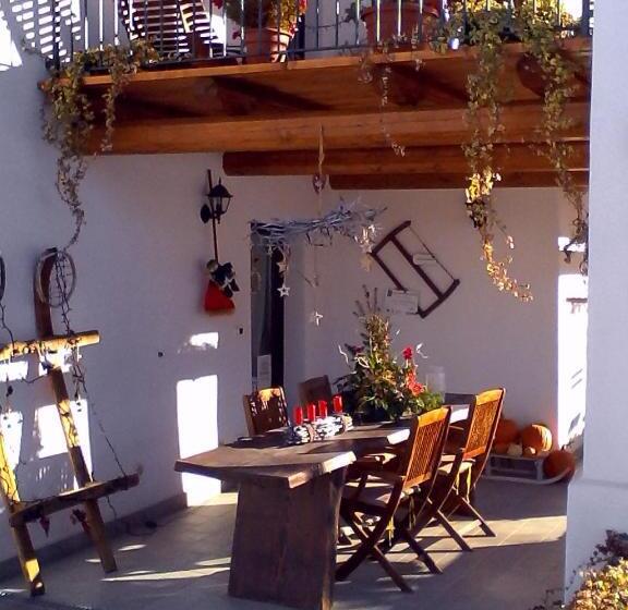 Номер Стандарт Трехместный, Bed And Breakfast Ca D'pandin