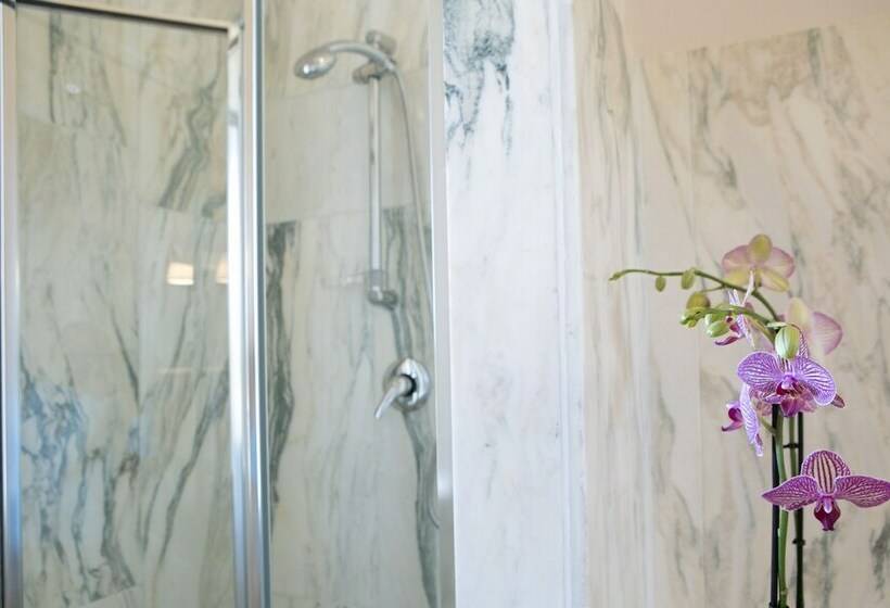 جناح, Le Duchesse