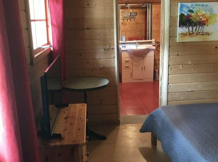 בקתת חדר, Mas De La Pinède Ex Les Arbousiers