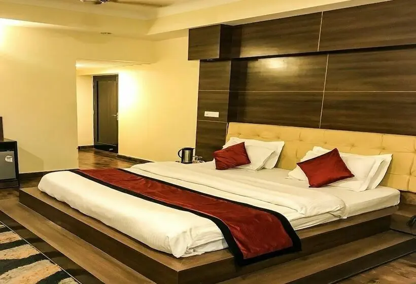 Camera Deluxe, Durga Residency