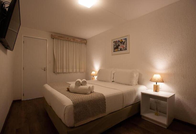 Quarto Estandar com Sacada, Pousada Da Germana