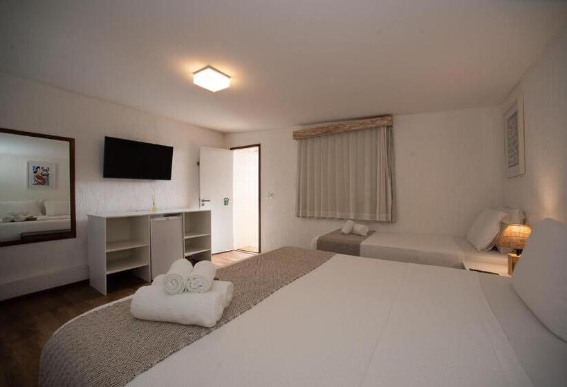 Quarto Triplo Estandar com Sacada, Pousada Da Germana