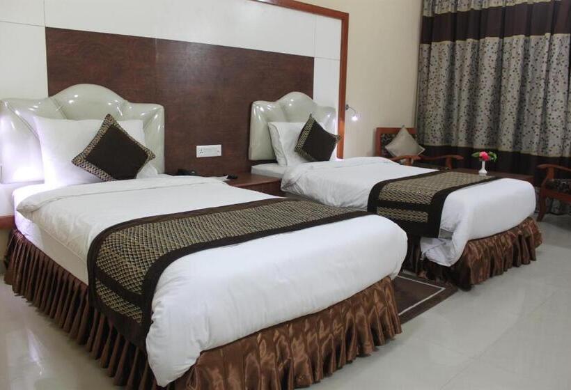 חדר סופריור עם מיטת קינג, The Imperial Bodhgaya