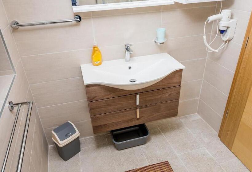 آپارتمان 2 خوابه, Villa San