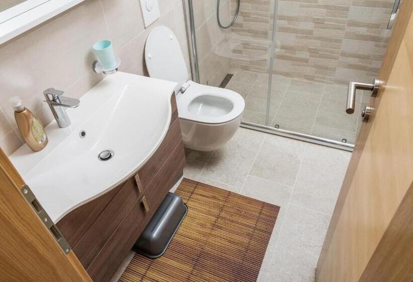 آپارتمان 3 خوابه, Villa San