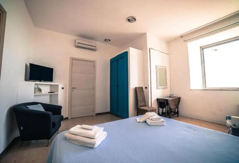 اتاق استاندارد با چشمانداز دریا, B&b Sottocoperta