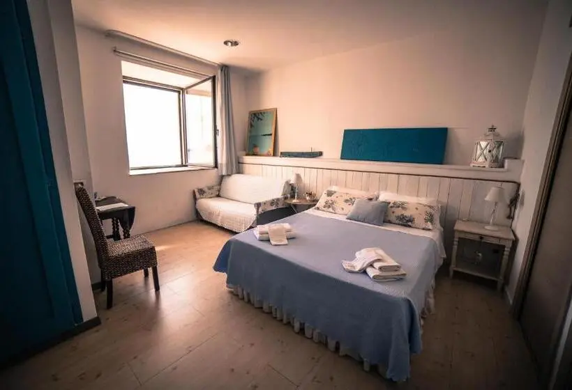 اتاق استاندارد با چشمانداز دریا, B&b Sottocoperta